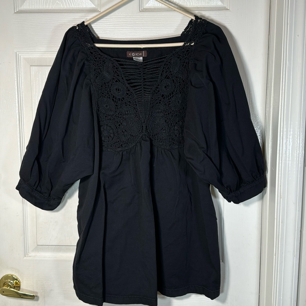 XCVI Black Crochet Puff Sleeves Tunic Size 1X